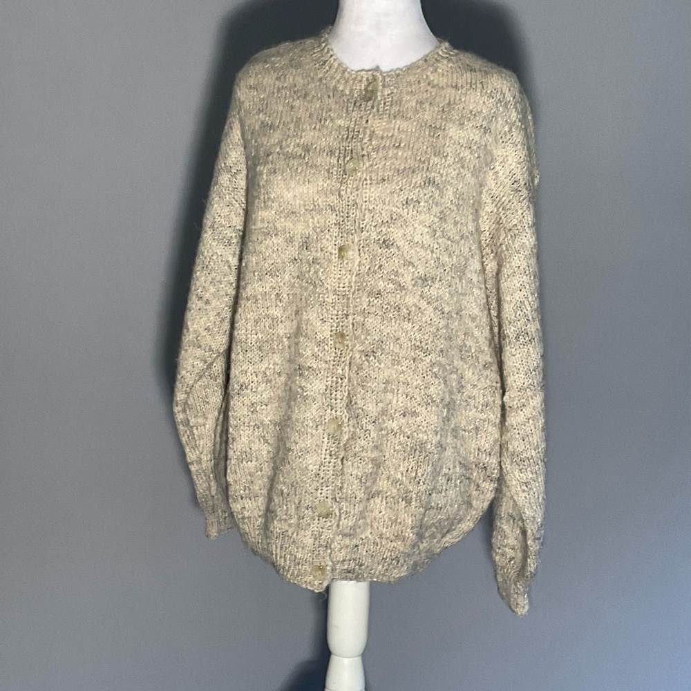 Med/Lg Ivory/Gray Marled Hand Knit Cardigan Unique Square Acrylic Buttons Crew - Picture 9 of 16